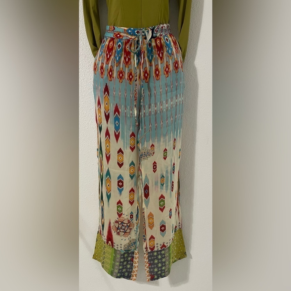 Johnny Was "Power Scarf" pants in Georgette with Mixed Prints Small